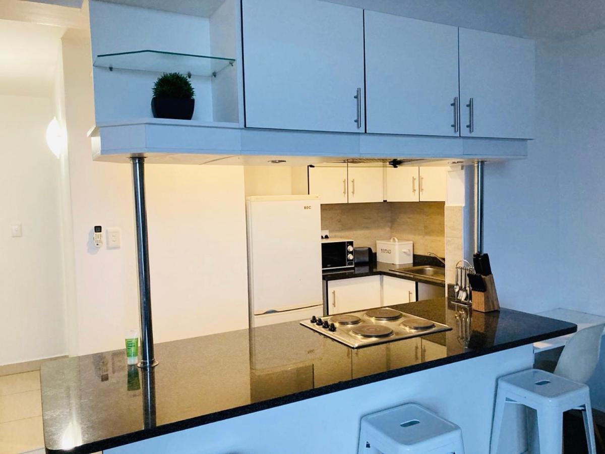 206 Tenbury Beach Apartment Durban Bagian luar foto