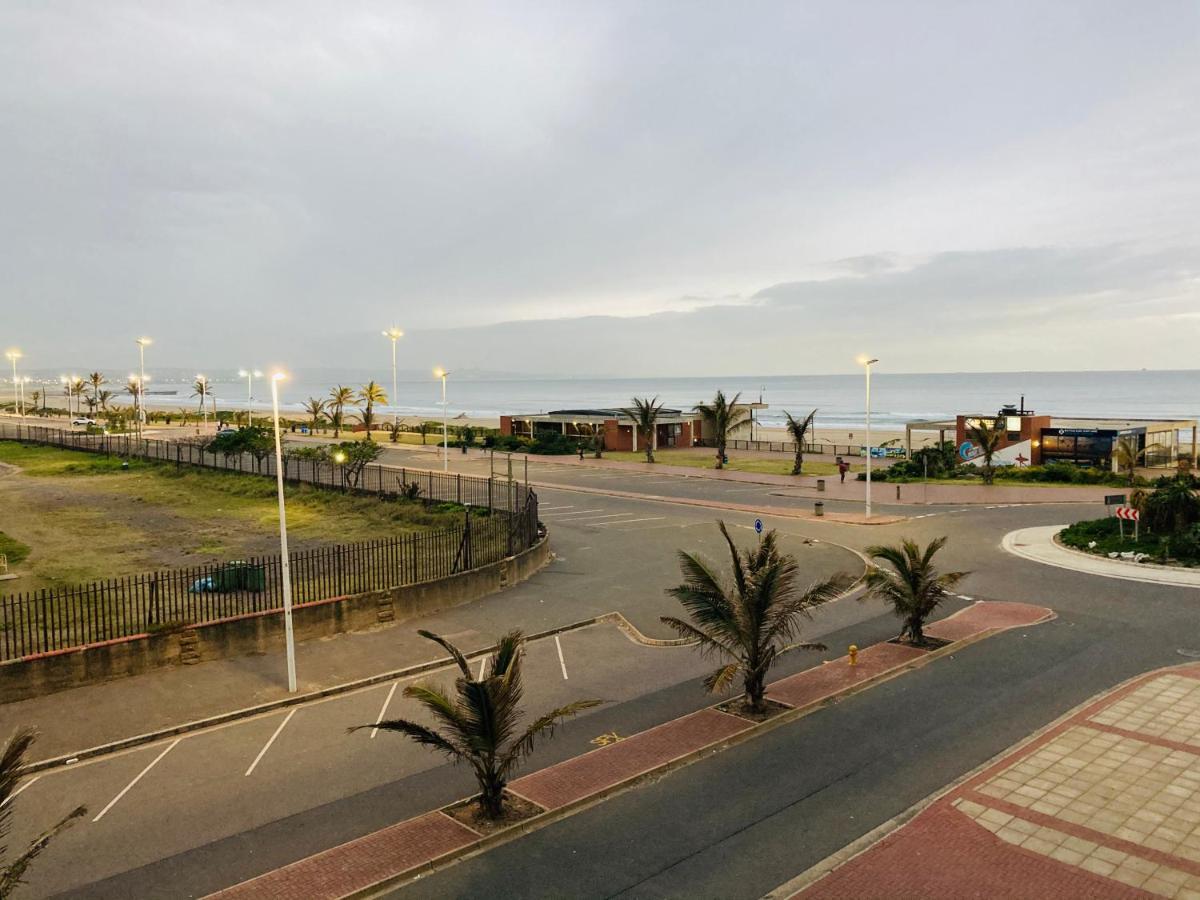 206 Tenbury Beach Apartment Durban Bagian luar foto