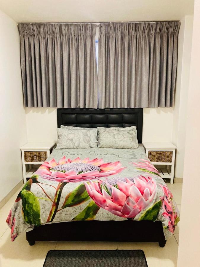 206 Tenbury Beach Apartment Durban Bagian luar foto